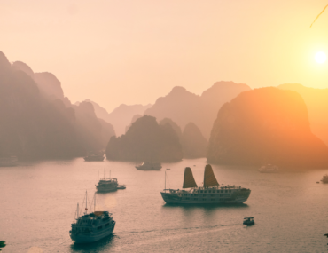 Halong Bay Cruise tour