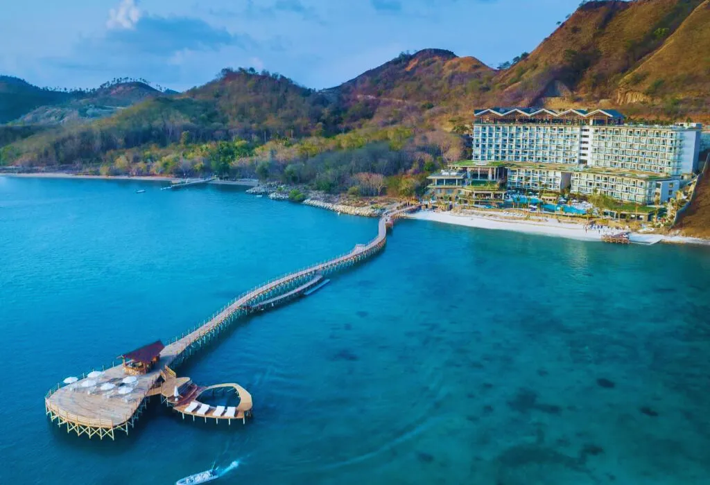 The luxurious AYANA Komodo Resort in Labuan Bajo, West Flores, featuring an exclusive pier and beachfront. The finest accommodation for bespoke Indonesia tours and Indonesia holidays.